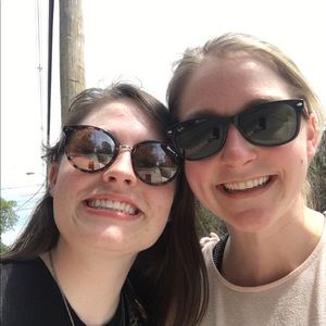 Meet your Posher, Meredith